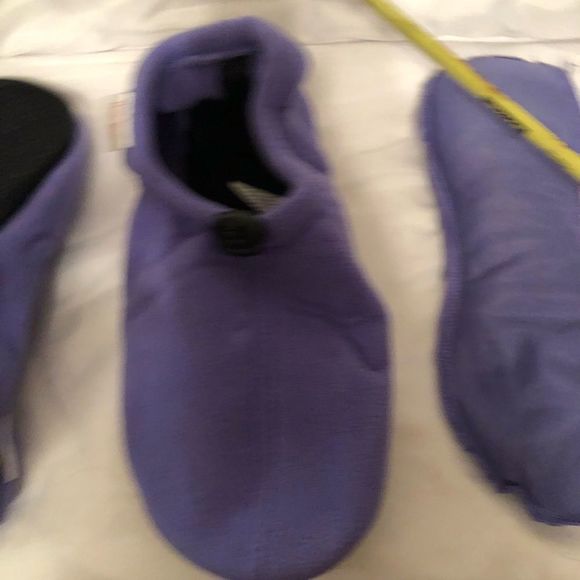 Magic slippers size 7 to 9 - Picture 13 of 16